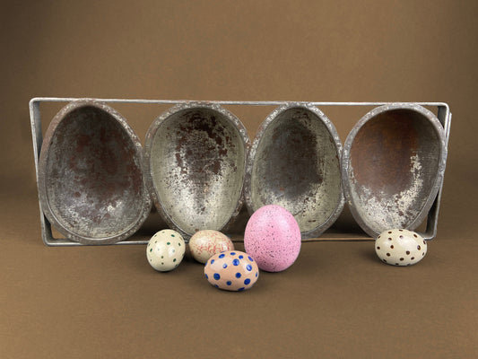 Vintage Extra Large Chocolate Egg Molds. Metal Rustic Egg Baking Forms. Original Easter Decor. Rustic Home Decor. Modern Farmhouse.